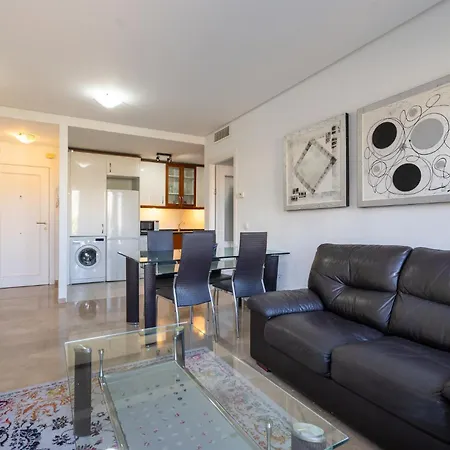 Apartament Lets In The Sun Golf Gardens