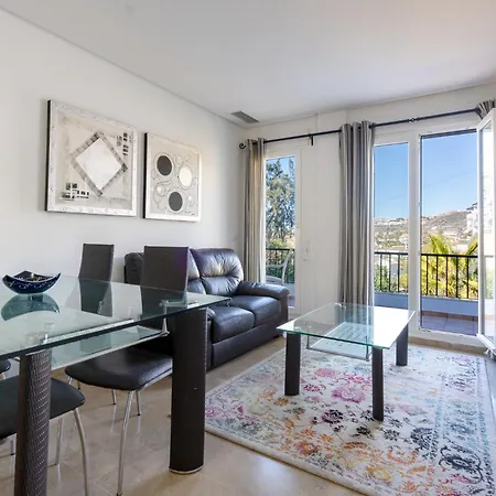Lets In The Sun Golf Gardens Apartment Malaga