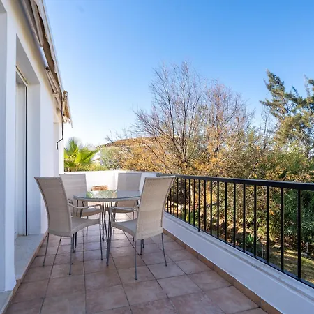 Lets In The Sun Golf Gardens Apartment Malaga